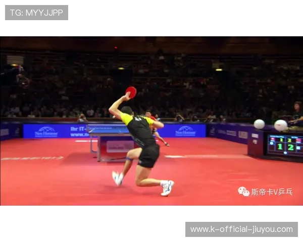 周启豪正手爆衝直冲底线